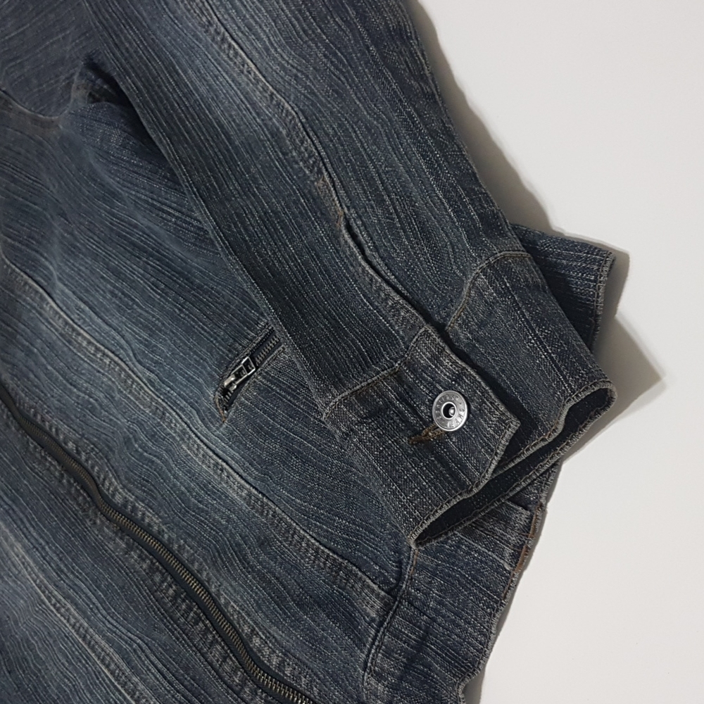 Jean Jacket - Picture 3 of 7